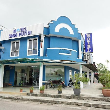 Hotel Shri Putiri 파시르구당 외부 사진